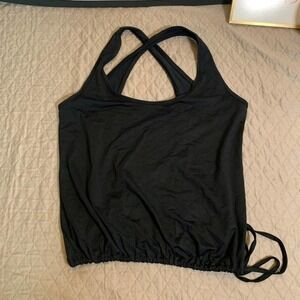 5/ $25   𝅺AyAyAy Black Criss Cross Keyhole Tank M